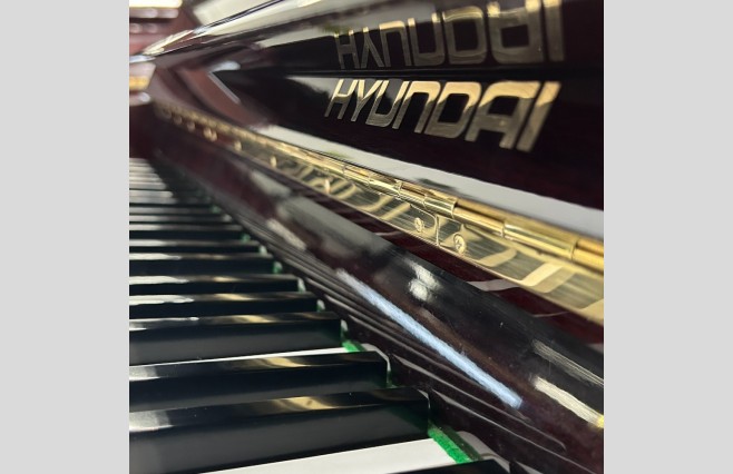 Hyundai Polished Wine Mahogany 108 Upright Piano, Used - All Inclusive Premium Package (SN:HHA01320) - Image 7
